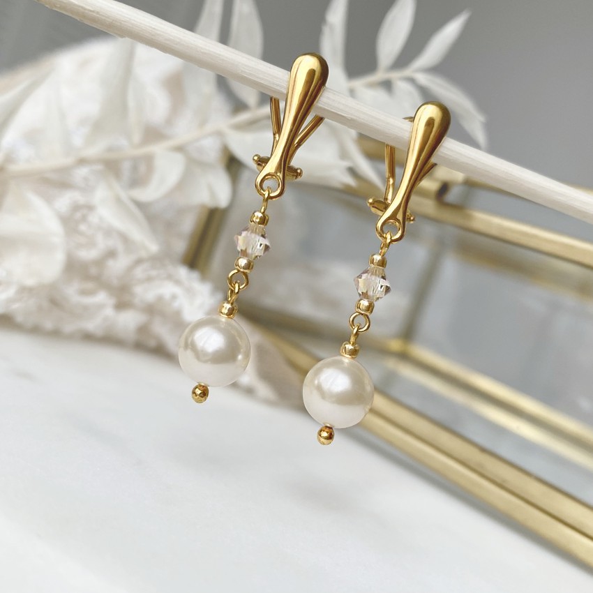 Pozłacane klipsy ślubne z perłami Swarovski Light Creamrose (kremowe) oraz kryształami Swarovski Golden Shadow (złociste)